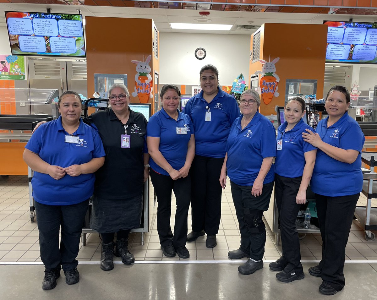 SFE_Operations's tweet image. @sfellc in #partnership with @hays_cisd #kitchenmanager Rosalie Delgado at #McCormickMiddleSchool is all #smiles because of all the amazing #students and her wonderful #staff. #GM Mike Thibedaux and his team continue to run an awesome #foodservice program! #SFE #HCISD #sfetx