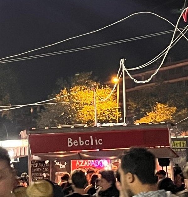 Quando pensámos que já tínhamos visto de tudo... 😂❤️

📍 Queima das Fitas - Porto

(Se hoje marcares presença na "Bebclic" deixa foto nos comentários + Username)