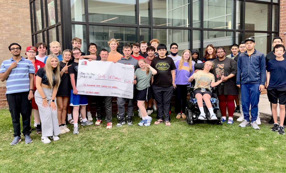 A huge THANK YOU to our buddies over 
at Shakopee Sabers Baseball for their generous donation of $625 to our program! For the 2nd year in a row, the Sabers Baseball team hosted a GLOmies night & gave our students an opportunity to be recognized by the Shako’s baseball community❤️