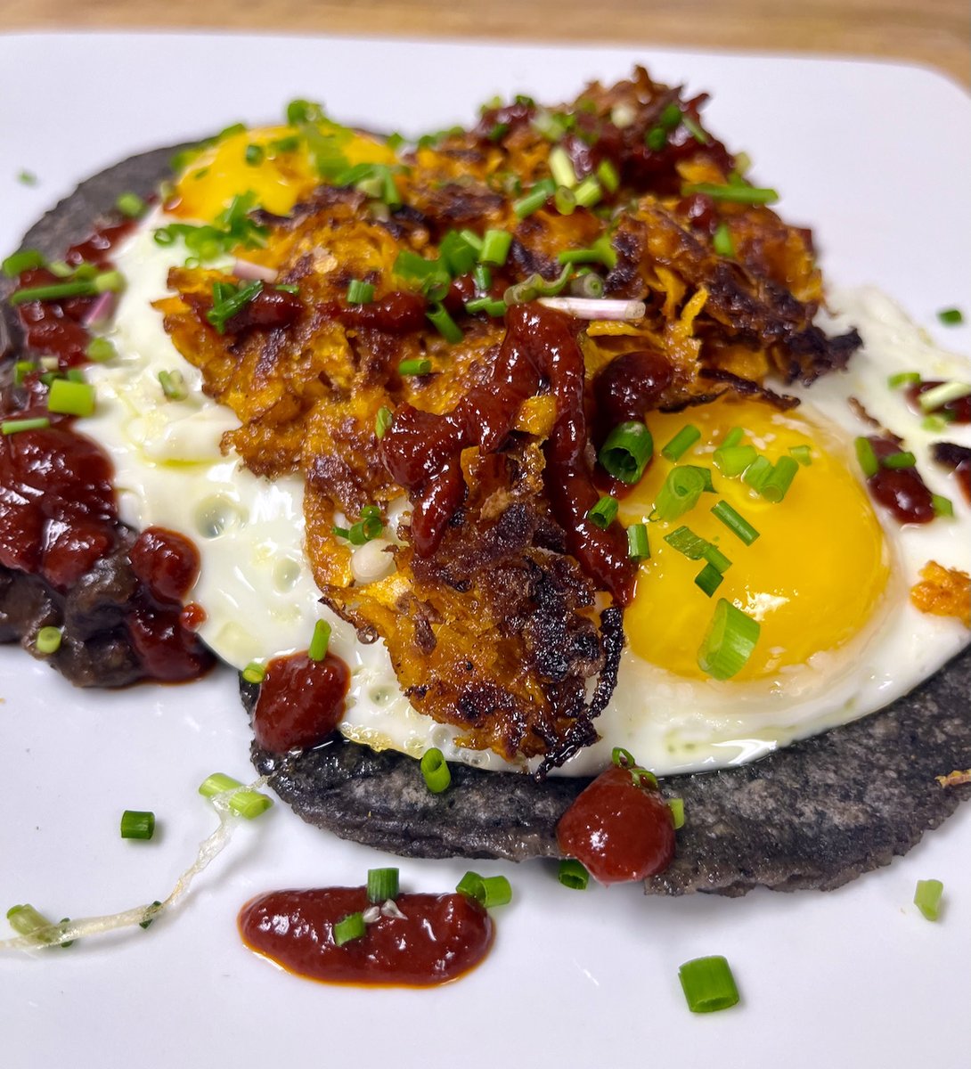 WEEKEND BRUNCH SPECIAL:
Huevos Rancheros - two organic blue corn tortillas, curry black beans, two eggs, shredded sweet potatoes cheddar cheese, cherry gaujillo sauce and chives. Vegan option available.

Happy Mother's Day mamas. This one's for you.

#mothersday #brunch #efyeah