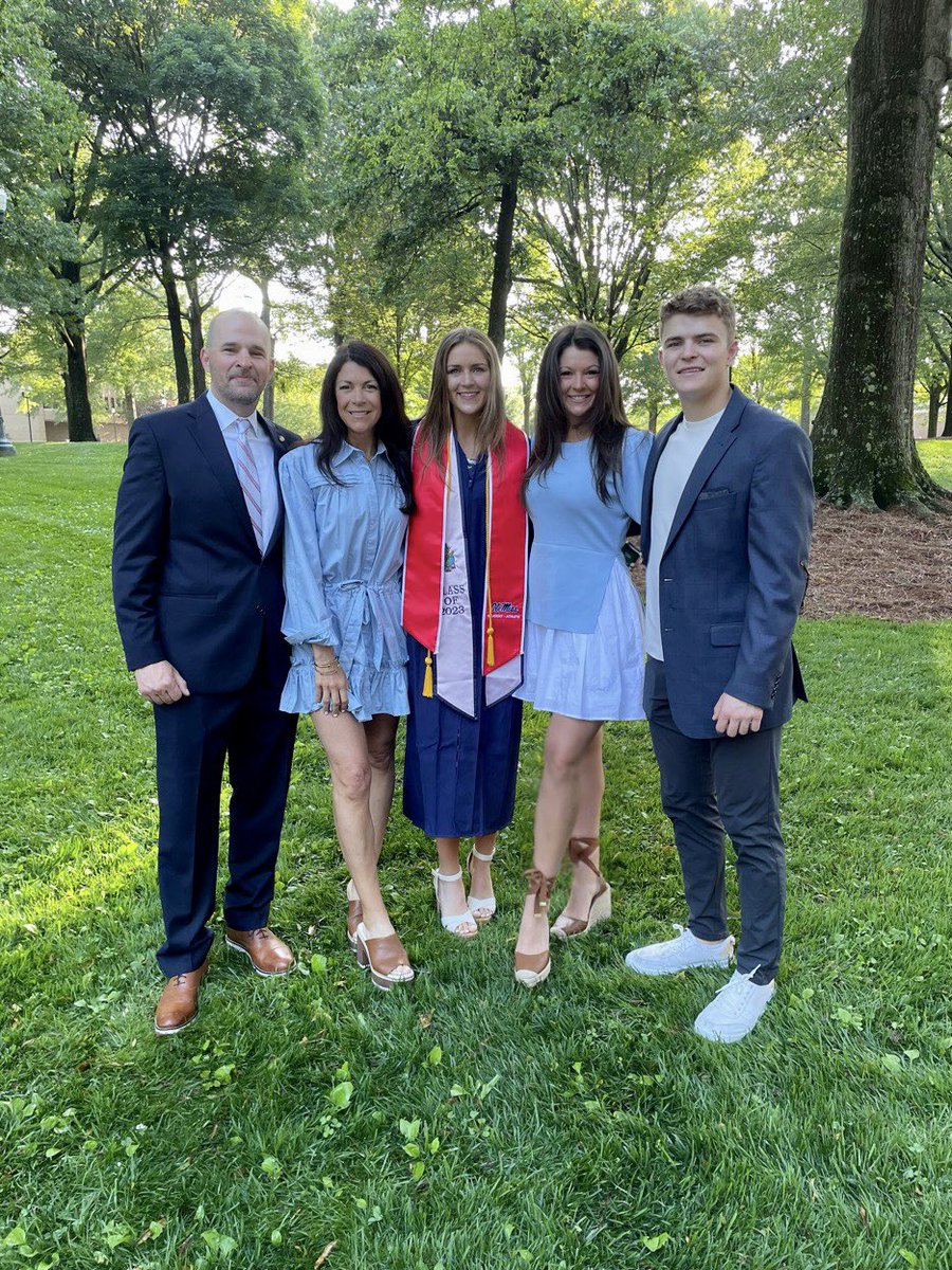 Sofi Ash tweet media