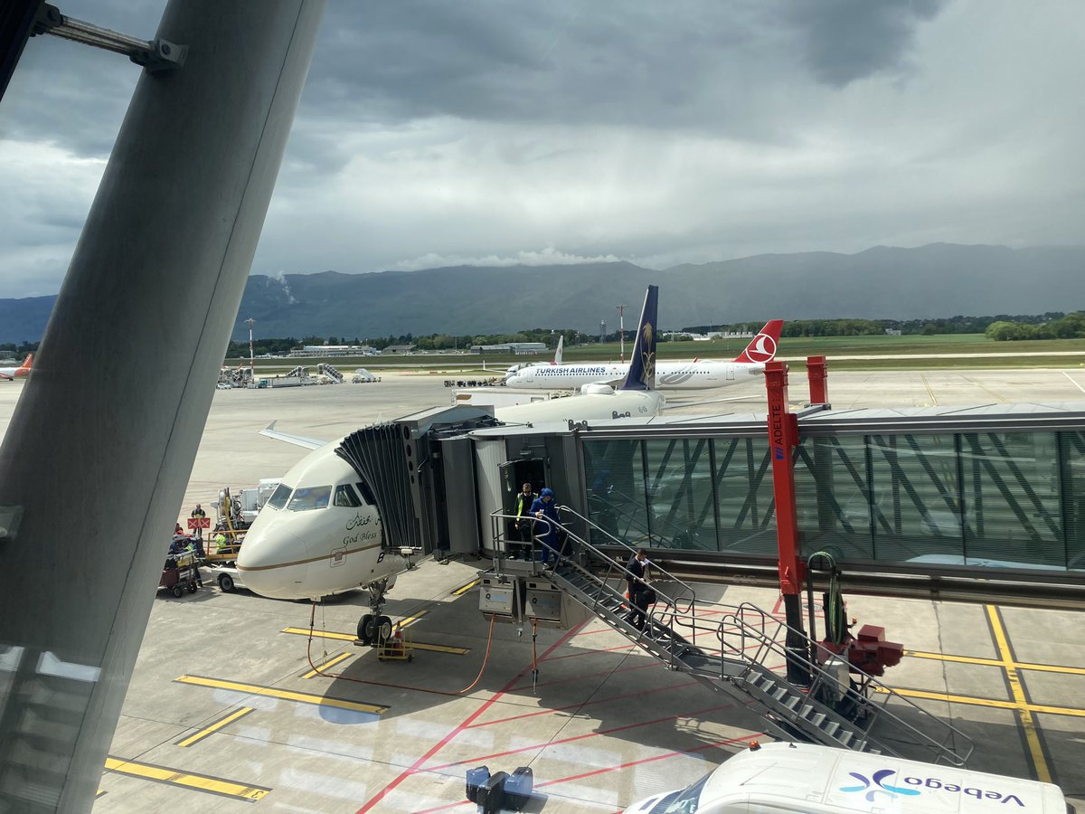 RSchildboeck's tweet photo. #maviescoute
en route pour #kualalumpur🇲🇾 (via #jeddah🇸🇦) pour une réunion de travail du bureau mondial du #scoutisme⚜️ #oneWSB https://t.co/wupKE9Aezq