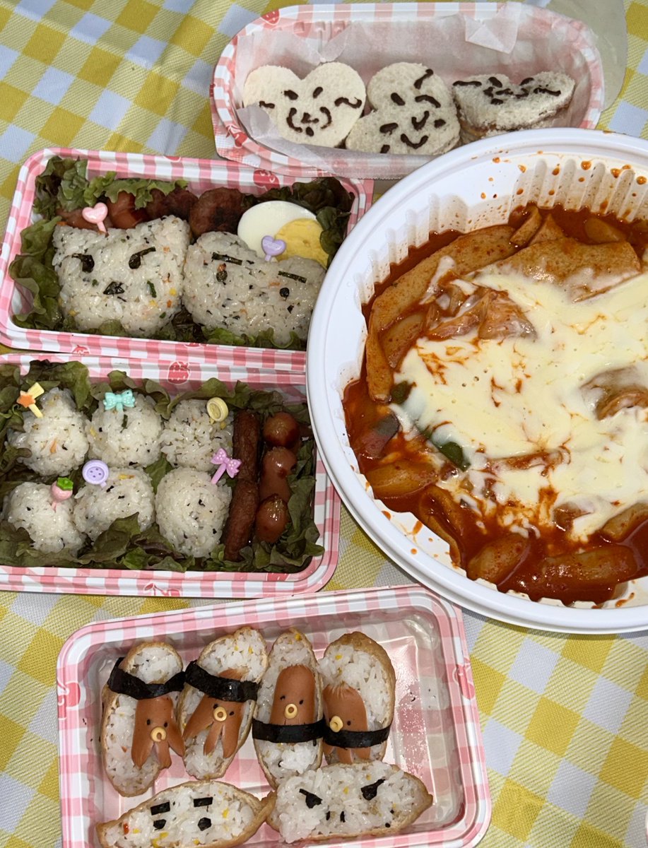 냥럿피크닉 대성공🌿🌤️🌷🍴💗

#리노는_배고파
#현이도_먹어봐