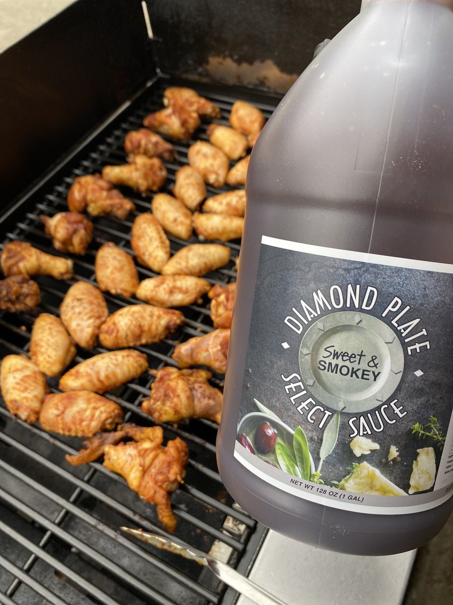 DIAMONDPLATE13's tweet photo. #wings #grill #sweetsmokey https://t.co/BYXTL1WtOG