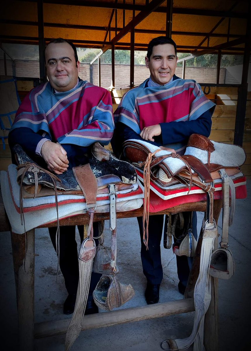 cbarriaz's tweet photo. Agua de los Campos y Maquena.
Cristóbal Cortina y Gonzalo Abarca campeones 74.º Campeonato Nacional de Rodeo Rancagua 2023.
#Huasos #Tradiciones #Floklore #Rural #Campo #Corraleros https://t.co/IQD7IEZJhj