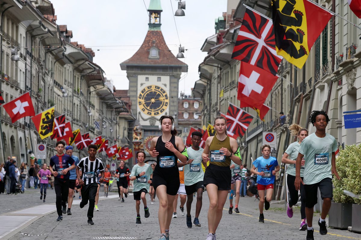 gpbern's tweet photo. Andrea Meier vom LC Uster heisst die Siegerin bei den Frauen des Altstadt-GPs. Bei den Männern gewinnt Musa Suliman vom ST Bern. Herzliche Gratulation!
#gpbern #running #switzerland #10miles #gpbern2023 https://t.co/ykPgPNTFBQ
