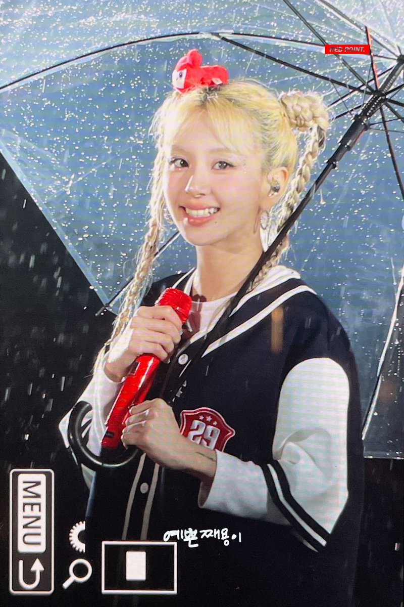 RED POINT💋. on Twitter "230513 READY TO BE in OSAKA 수고해따 ️ 채영