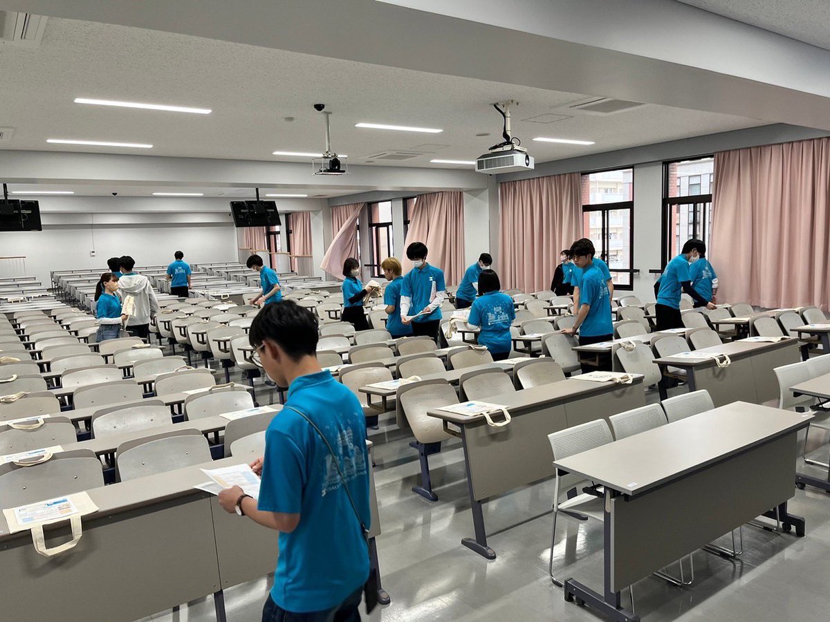 oit__ADST's tweet image. 今日はアドスタ新メンバー初めてのオープンキャンパスでした！

みんな初めてとは思えないくらい立派なスタッフとして対応できており素晴らしかったです！

アドスタでは受験に対する意識が高い高校生と直接言葉を交わせる貴重な経験ができます！

#春から大工大