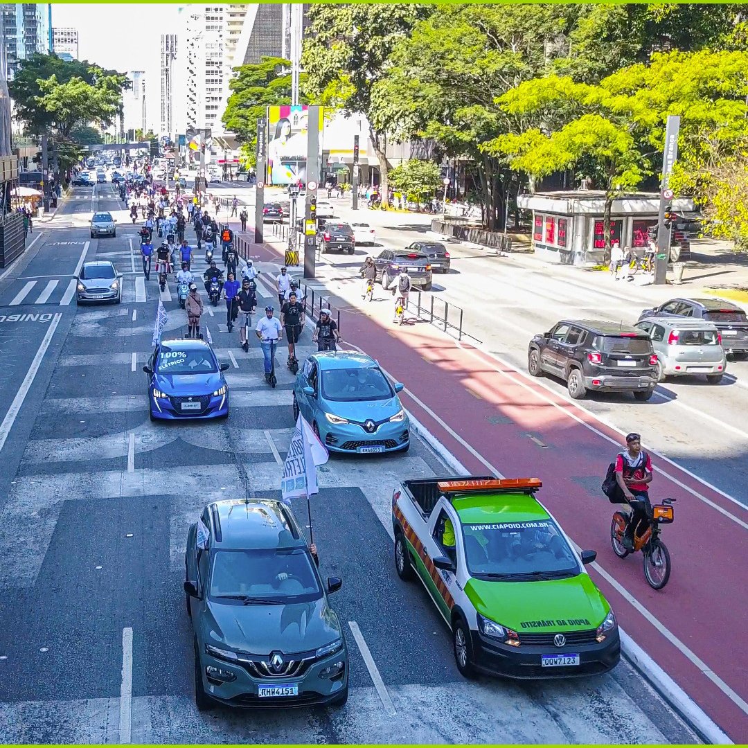 Dia da Mobilidade Elétrica terá grandes marcas e outras atrações em São Paulo no dia 27/05
veiculoeletrico.blog.br/2023/05/dia-da…

🔋 ⚡ ⚡ 🔌
• • • • • •
#dme #diadamobilidadeeletrica #carroeletrico #motoeletrica #patineteeletrico #scootereletrica #veiculoeletrico #veiculoseletricos