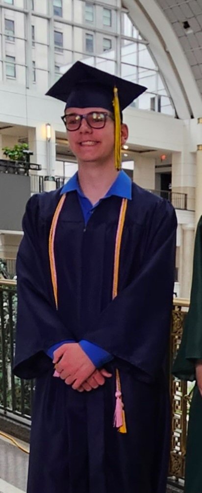 igo2alotofHSFB's tweet photo. @KentState here comes my baby #BestofClass
@wickliffe https://t.co/HpwE9moLd4