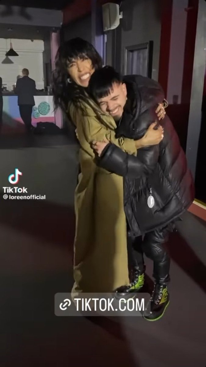 esc_gabe's tweet photo. Forget what the stans say. This is the only image of these two that matters. ❤️🇸🇪🇫🇮 https://t.co/zAxjLRnEZC