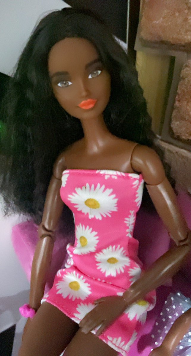 Yarbie_Verse's tweet photo. What❓❓❓I woke up like this‼️😁
#jokes #Barbie #laughteristhebestmedicine #Dolls https://t.co/hTj2dyskhW