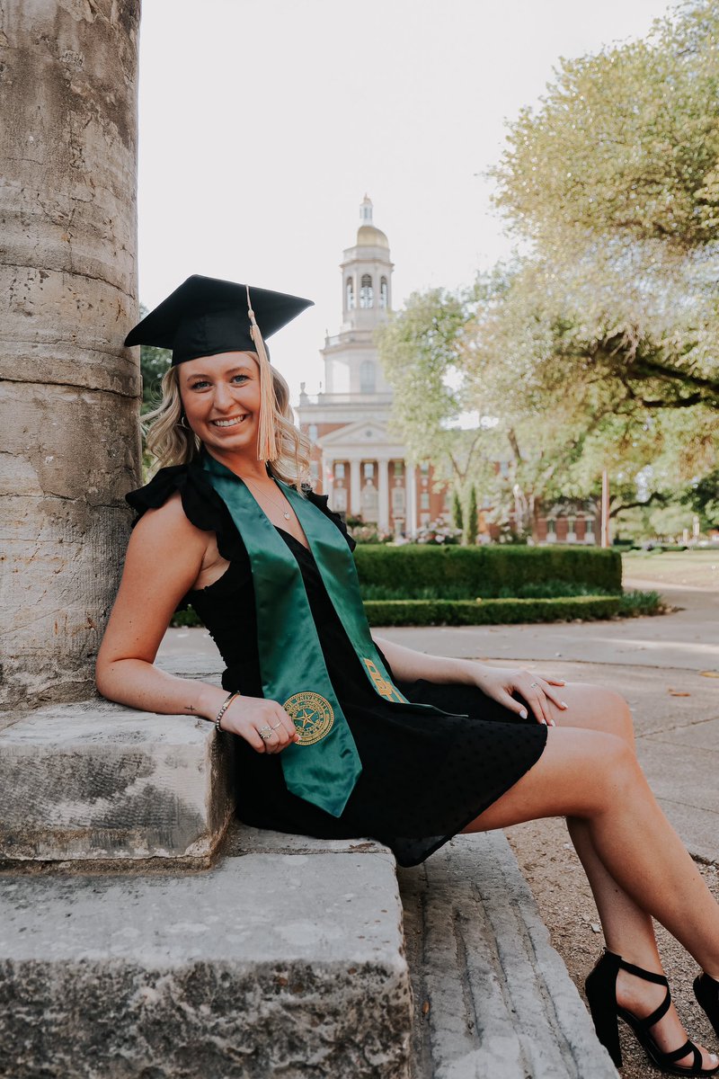 F3_Pyro's tweet image. Congratulations Madeleine! So proud of you! #BaylorGrad