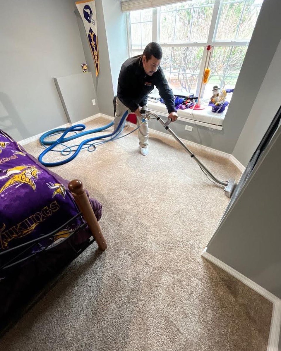 AbbottFireFlood's tweet photo. We’re here when you need us!  🙏🏼🧡 #waterdamage #firedamage #smokedamage #generalcontractor #cleanup #restoration #insurance #multifamily #commercialrealestate #plumber #insurancerepair #denver #boulder  #cherrycreek #dtc #highlandsranch #castlepines #castlerock #colorado https://t.co/v1bnYWNCSA