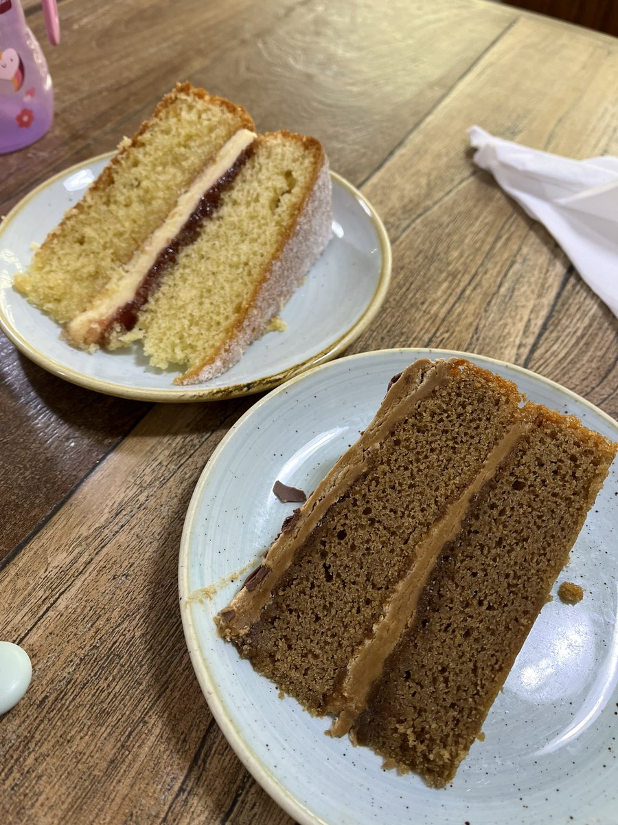 marjorie_and_me's tweet photo. You can’t beat some cake and a catch up on a Saturday morning. C and I popped to @frostsgardens in Willington. C had the victoria sponge and I had the gluten free cappuccino cake. I mashed C’s cake with apple juice and she loved it 🍰 #PMLD #CakeIsLife #GettingOutAndAbout https://t.co/momsCk7T5T