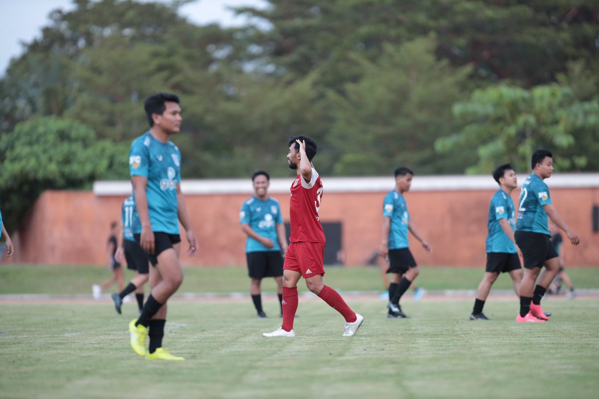 mujep18's tweet photo. Tetap fokus https://t.co/5uK4lnB7Fr
