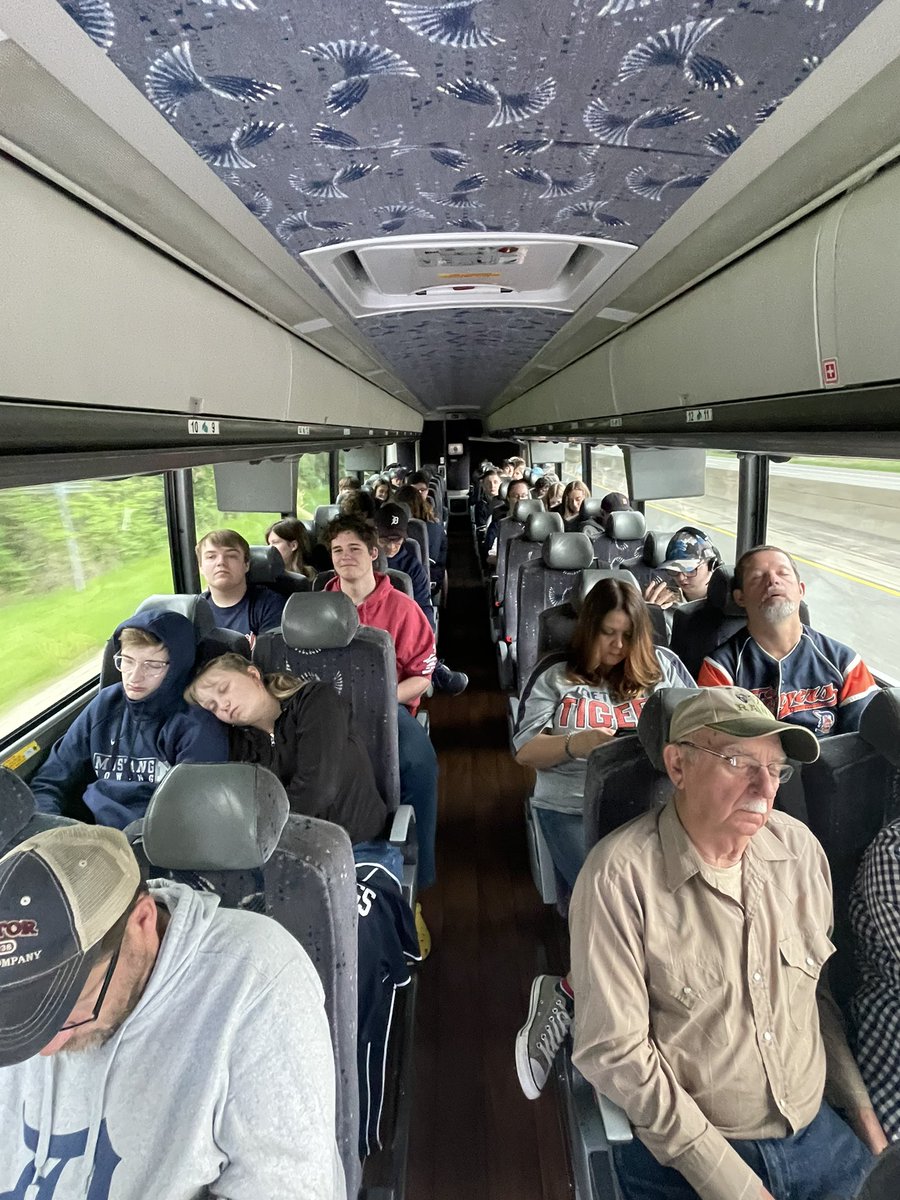 shephardmusic's tweet photo. Road Trip! On our way to Comerica Park to have the Meridian HS Jazz Ensemble play at the Detroit Tigers game! #weswinghard #playball #meridianbands https://t.co/x3V0rlncVM
