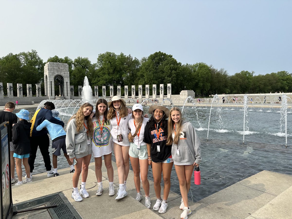 NickDErrico's tweet photo. Bus, 7 ⁦@OOMS_OLSD⁩ ⁦@OOMSDC⁩ https://t.co/79mUdeXUU8