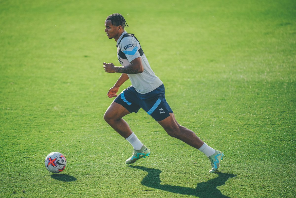 Manchester City tweet media