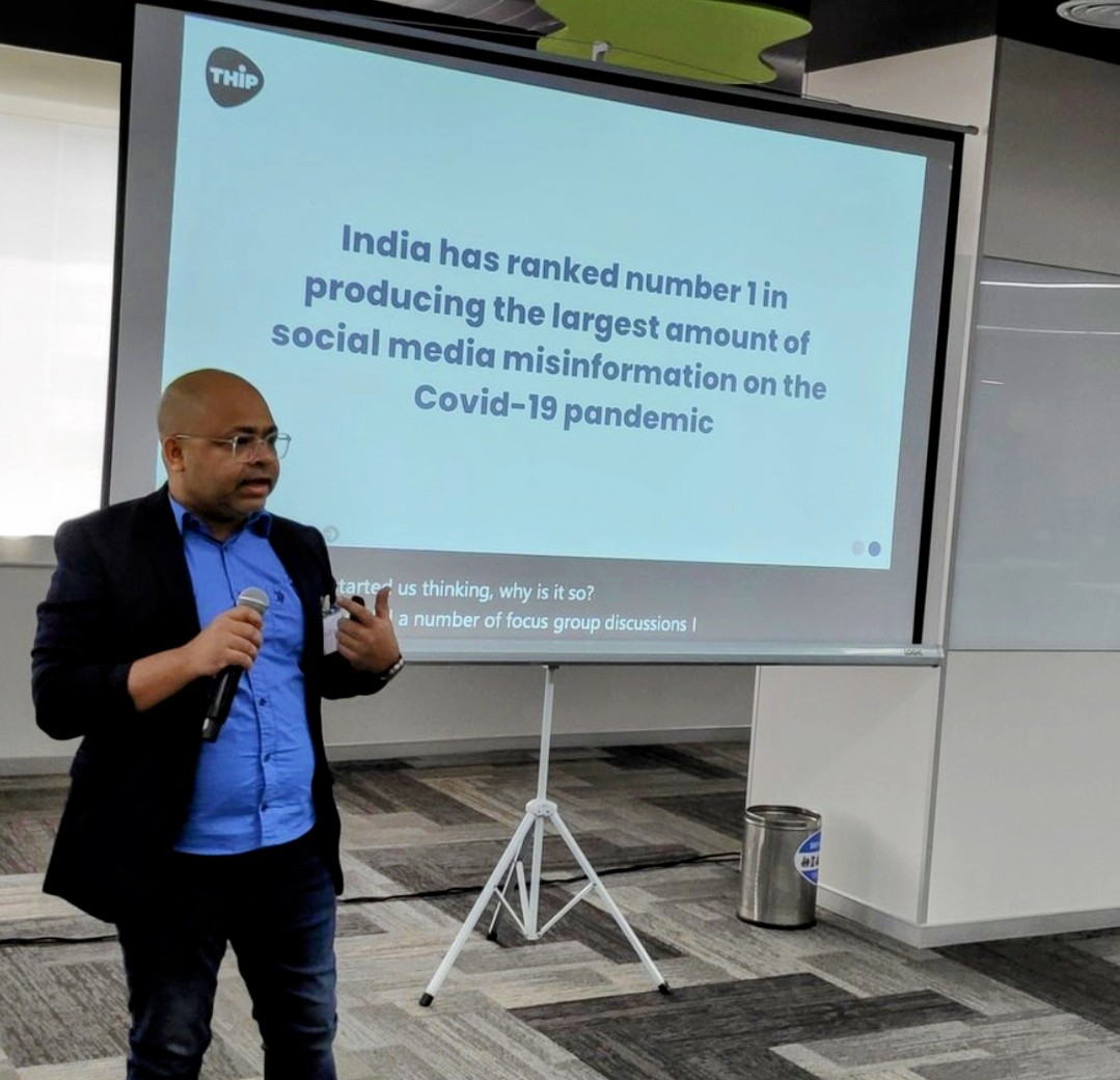 #Misinfocon #India organized by <a href="/HacksHackers/">Hacks/Hackers</a> , <a href="/tattlemade/">tattle</a> and <a href="/meedan/">Meedan</a> was a gathering of a diverse set of people discussing about various nuances of misinformation in the country. Had a great time presenting.