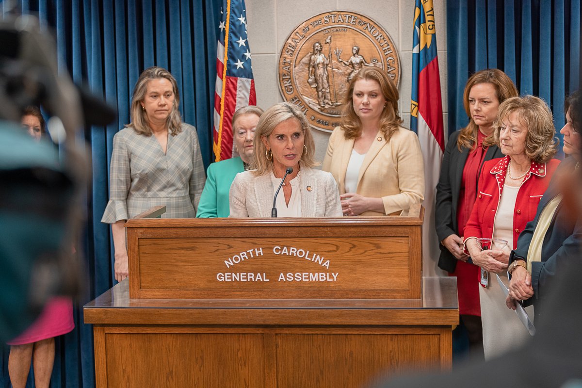 RepTimMooreNC's tweet image. “Governor Cooper has spent the past week, including Mother’s Day weekend, spreading misinformation about SB 20 in an effort to frighten voters and appease campaign donors.” 1/2
speakermoore.com/nc-house-speak…
#ncpol