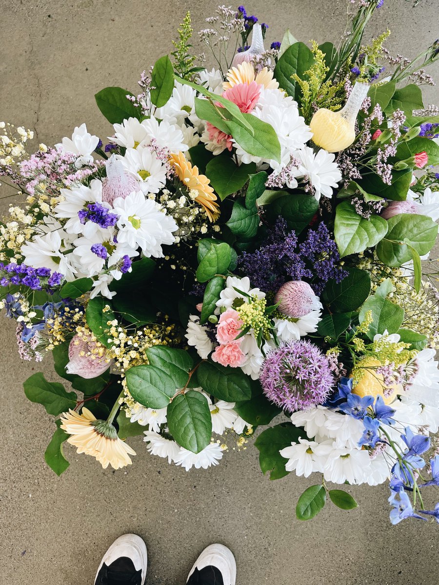 Pick up a bouquet for mom today &amp; tomorrow 12pm - 4pm outside Original Joe’s 💐 Bouquets are available by minimum $20 donation to Emma House YYC to help moms in our community. Cash only + while supplies last.