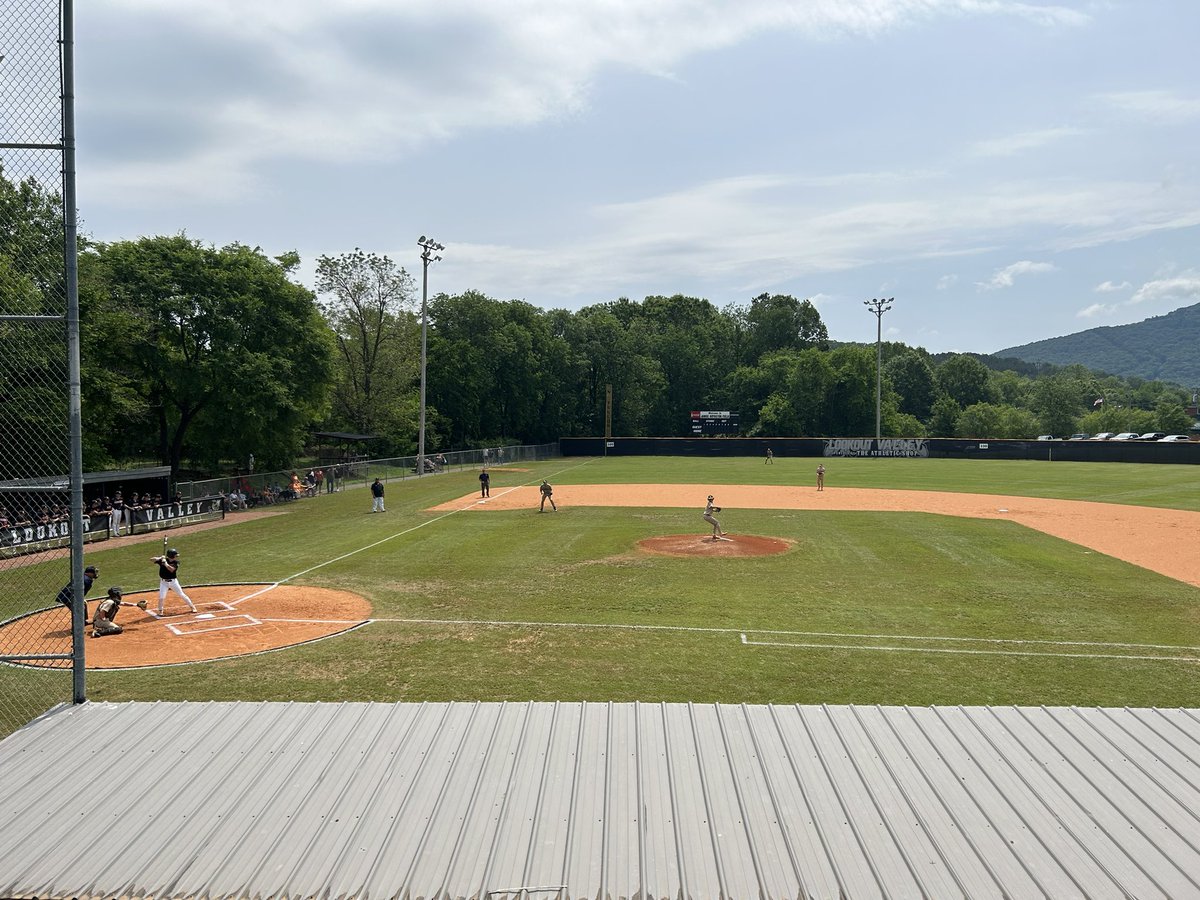Come out and cheer our <a href="/LVHSBaseball/">LVHS Baseball</a> Valley Boys on to sub-state. We need a large, loud crowd at 6:00 today. We need everyone in the valley to make the Sound of the Swarm! #jointheswarm