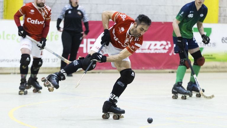 vozcarballo's tweet image. El Escola Lubiáns Calvo gana la liga y asciende a la OK Plata de hockey lavoz.gal/fbkfm2