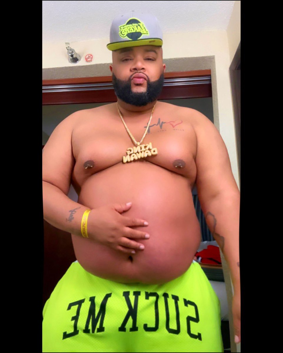 dawan_king's tweet photo. Get on ya knees like you supposed to be, open ya mouth cuz it’s time to feed, you ready to worship a king? Swallow all my babies after you Suck TF outta Me! https://t.co/tVBboGA9KV