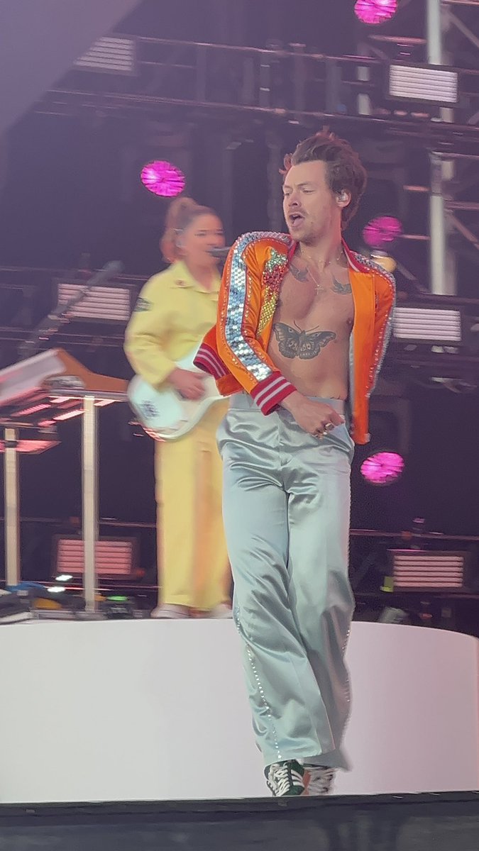 Harry on stage at Nordstern Arena Horsens in Horsens, Denmark - May 13 (via <a href="/kiwirryz/">soph✩‧₊˚౨ৎ˚</a> )