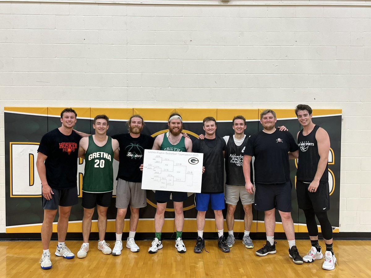 gretnabball's tweet photo. The class of 2018 are your back to back to back alumni champions! Congrats! https://t.co/eEj4uZdGTj