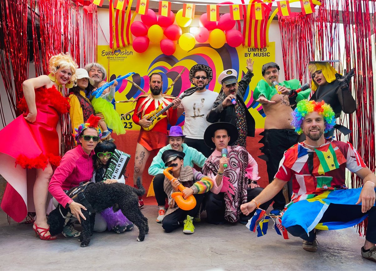 jamochon's tweet photo. Preparados para la gran noche del año!! #eurovision #eurovisionspain #eurovisionsong https://t.co/u2QOXJUhG5