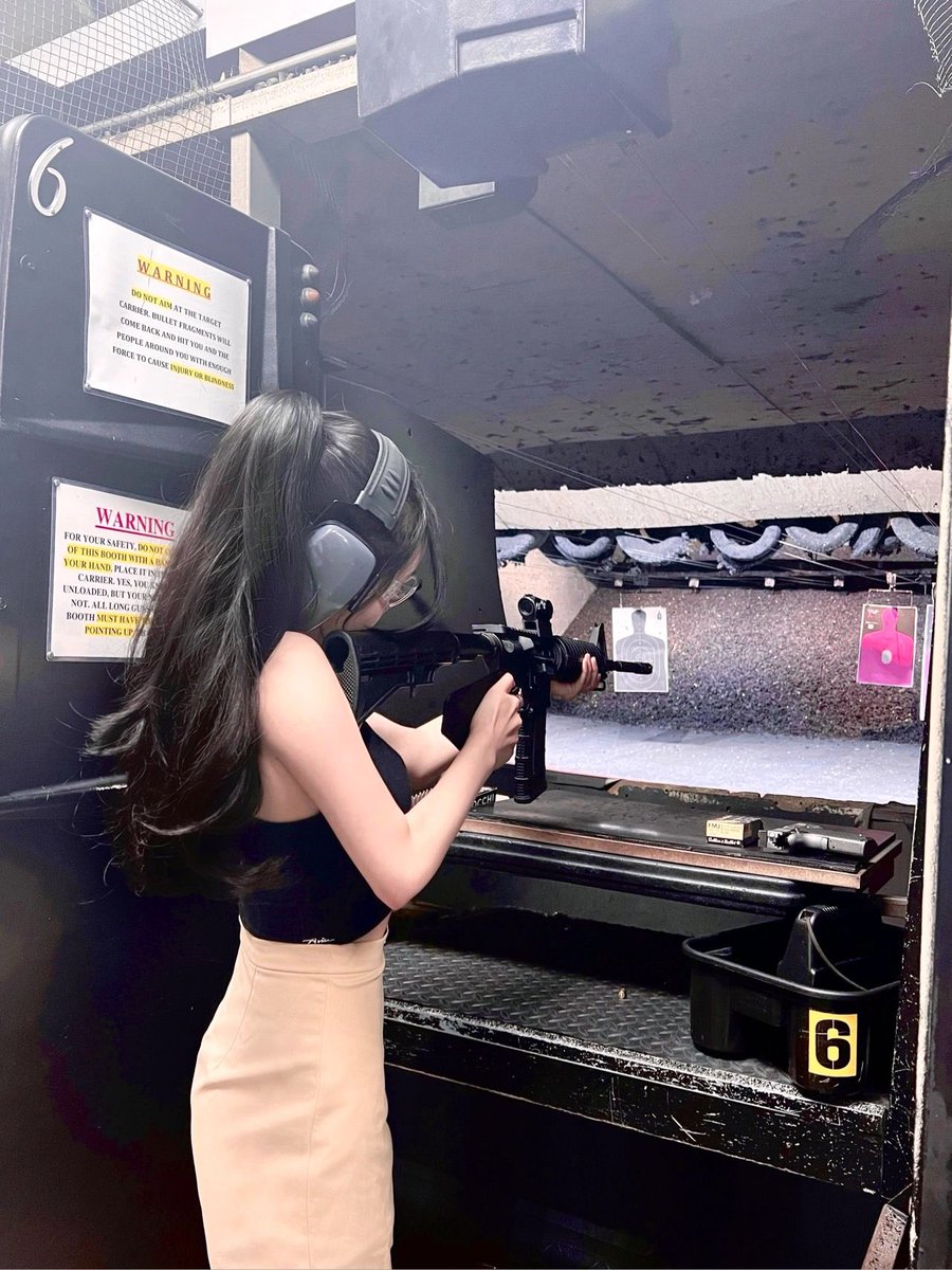 Love152861's tweet photo. #noquarter #tactical #optoutside #silencer #gunchannels #leveraction #shotgun #hoguegrips #pistol #singleaction #buck shot #langdontactical #ltt #gunlife #gunphotography #edc #gunfreaks #2a https://t.co/BgJvvLY6Sd