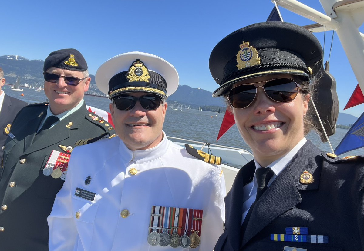 Lisa_Byrne_VPD's tweet photo. Congratulations to the #rvyc on their opening day! And special thanks to our captain Doug Day for a tour of False Creek. #VPD #sailpast https://t.co/lULdaDo7RE