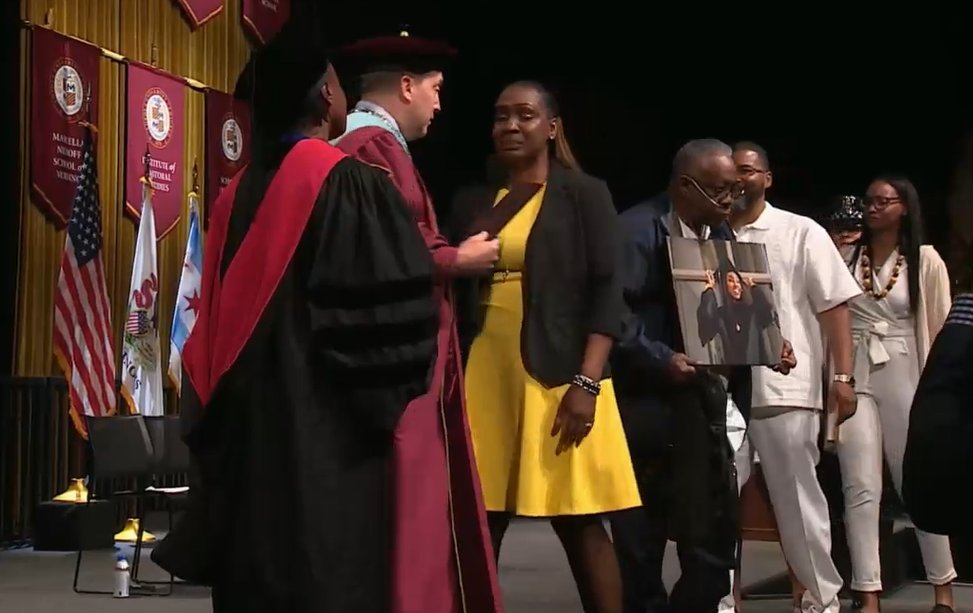 Chicago Police tweet media