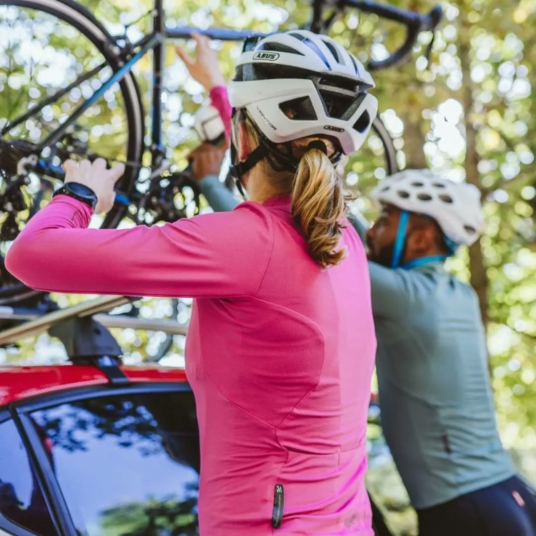 smavundla's tweet image. #CTBicycleMayor I think I can say winter has finally arrived in Cape Town 😂. Thanks @firstascentSA for thermal cycling Jersey to keep us warm one of the best #winterkit investments I've made.