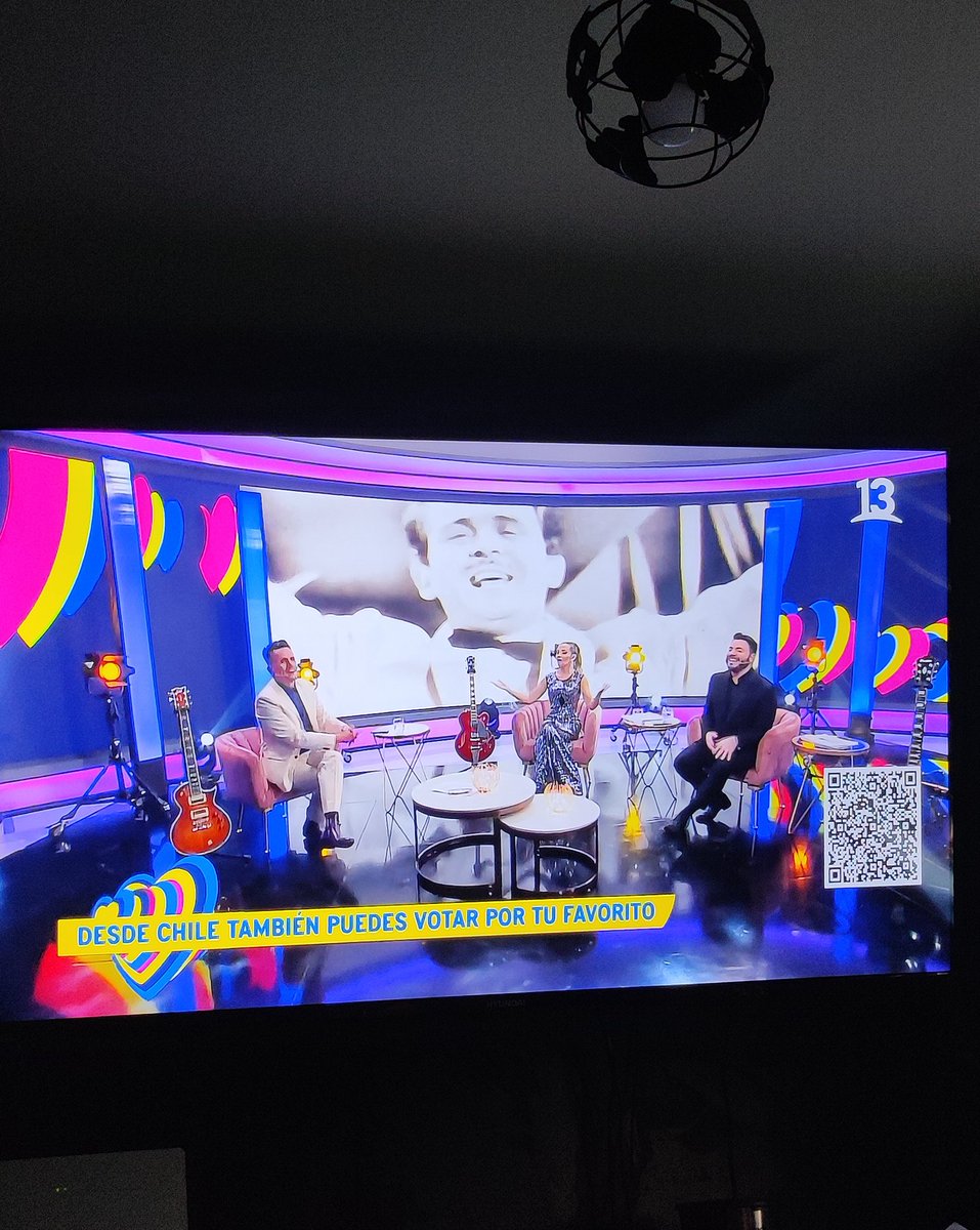 tebibiv's tweet photo. Se agradece que un canal en Chile transmita este gran evento musical 🙌. Me gusta la animación de Sergio Lagos y Rayén Araya. 

#EurovisionEnEl13
#Eurovision https://t.co/FvjhiFP1vD