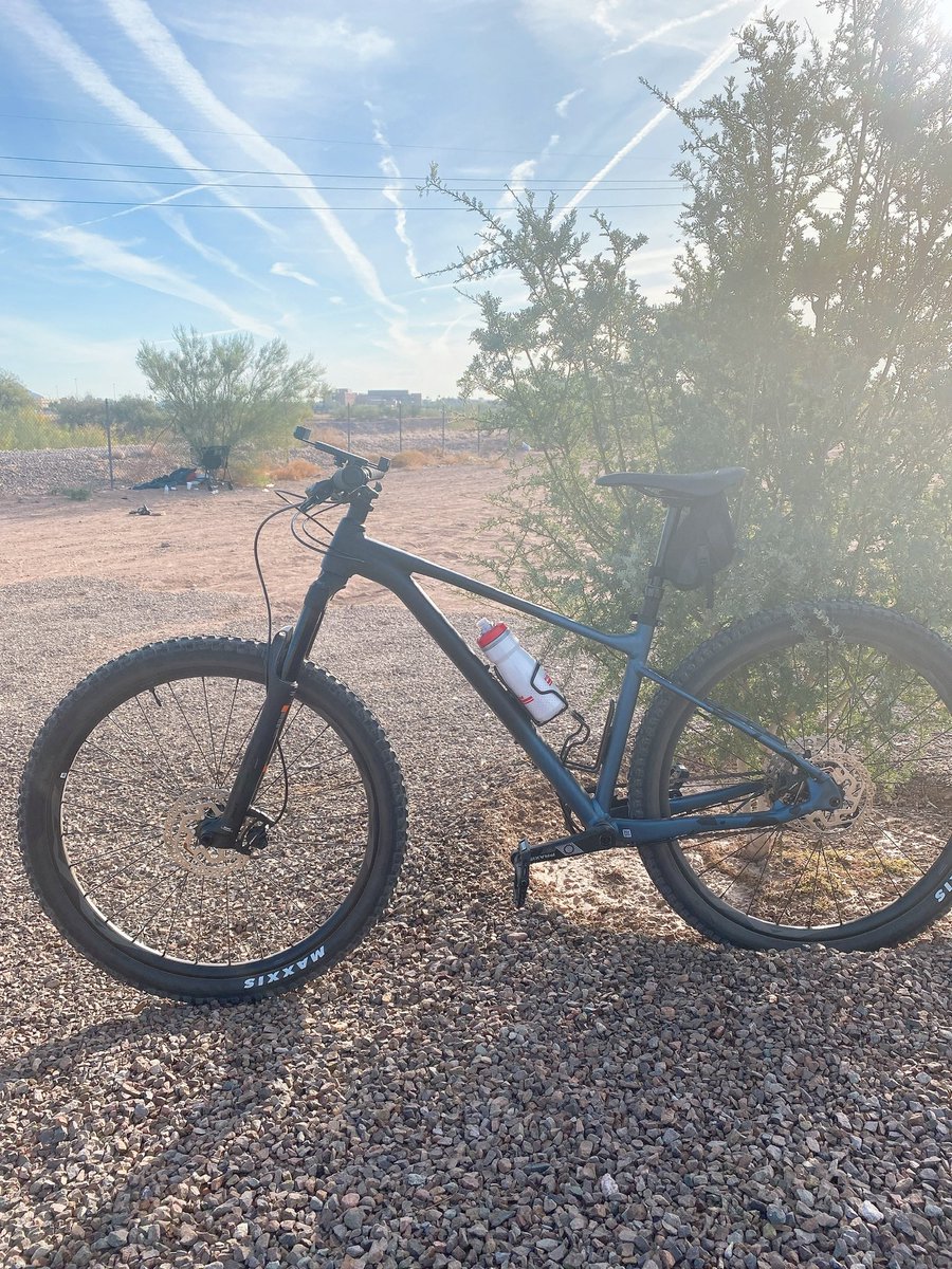 cm_pas's tweet image. Got in some trail miles before it got too hot.  Completely relaxing.
 
Really enjoyed riding my Fathom by @ridegiantbikes 

#giantbikes #hardtail
