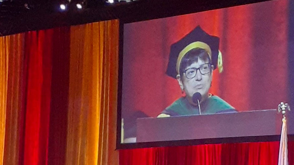 KECKSchool_USC's tweet photo. Congratulations to the #KSOMGrad PhD, DNAP, MPH, and M.S. #Classof2023 βοΈπ
"On behalf of the faculty and staff at the Keck School, we canβt wait to see the difference your imagination makes in our world.β β@DeanMeltzer https://t.co/5rrq1cKQRh