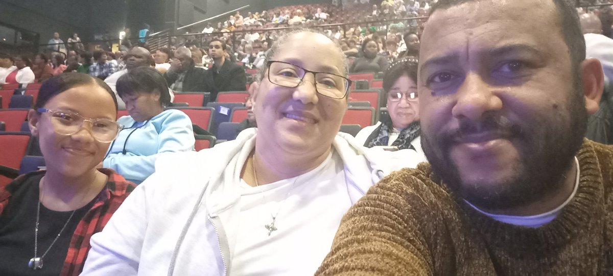 CharlieJ1213's tweet photo. En Ons Is Binne vir Pinkster in die Grandwest Arena !!! 🔥🔥🔥#PIGW2023 #JR20 #Pinkster #Koortjies #Parkan #Computicket #CrazeZone #CCFM @jonathanrubain @CCFM_1075 #ChloeJacobs @Lonties @ChadleighGowar @ColinMitchells @MJacobsSport https://t.co/8SClEoxJIx