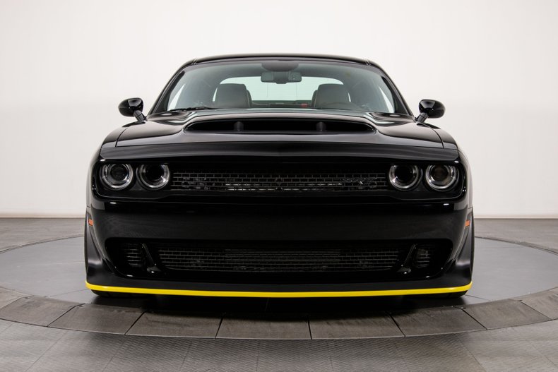 RKMotors's tweet image. Never tracked, never modified, never wet, always stored in a climate-controlled garage, and driven a mere 544 miles in the care of just one owner. Find it at RKMotors.com!

#MoParOrNoCar #MoParNation #MoPar #Dodge #SRT #V8 #RKMotors #ClassicAndPerformanceCars #Hemi