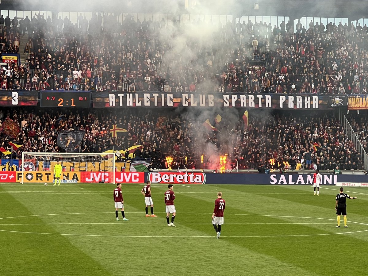 petrmottl's tweet photo. AC Sparta Praha - SK Slavia Praha 
3:2 ⚽️
Attendance 18 113🙋‍♂️
13. 5. 2023
#acs #acsparta #sparta #acspartapraha #spartapraha #1893 #acs1893 #antislavisti #antisks #groundhopping #groundhopper https://t.co/aeao2HcK35