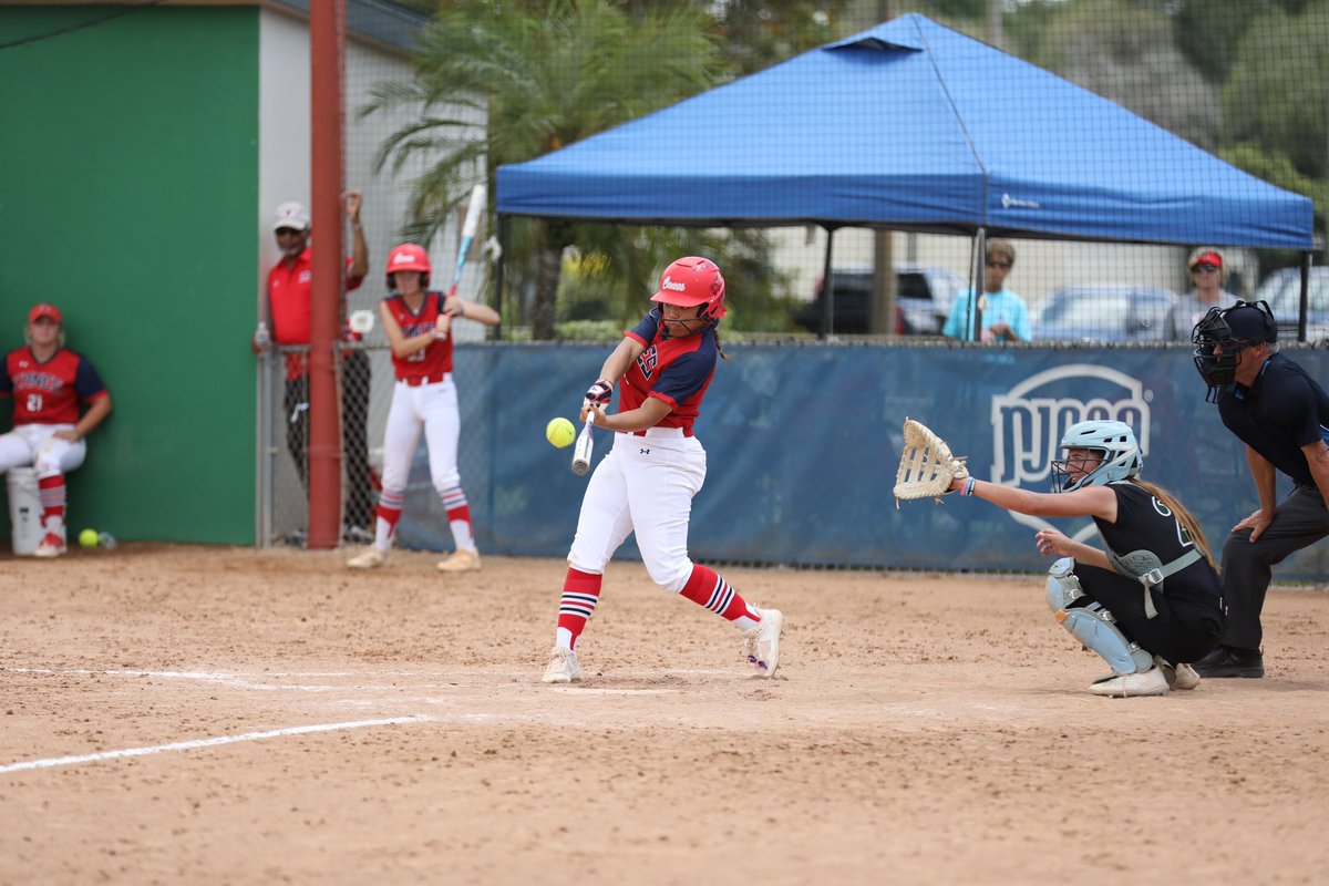 louisburg_sb's tweet photo. The Swing. 
The Celebration. 
The Hardware. 

#rollcanes🌪 https://t.co/XJYwQy2Ys0