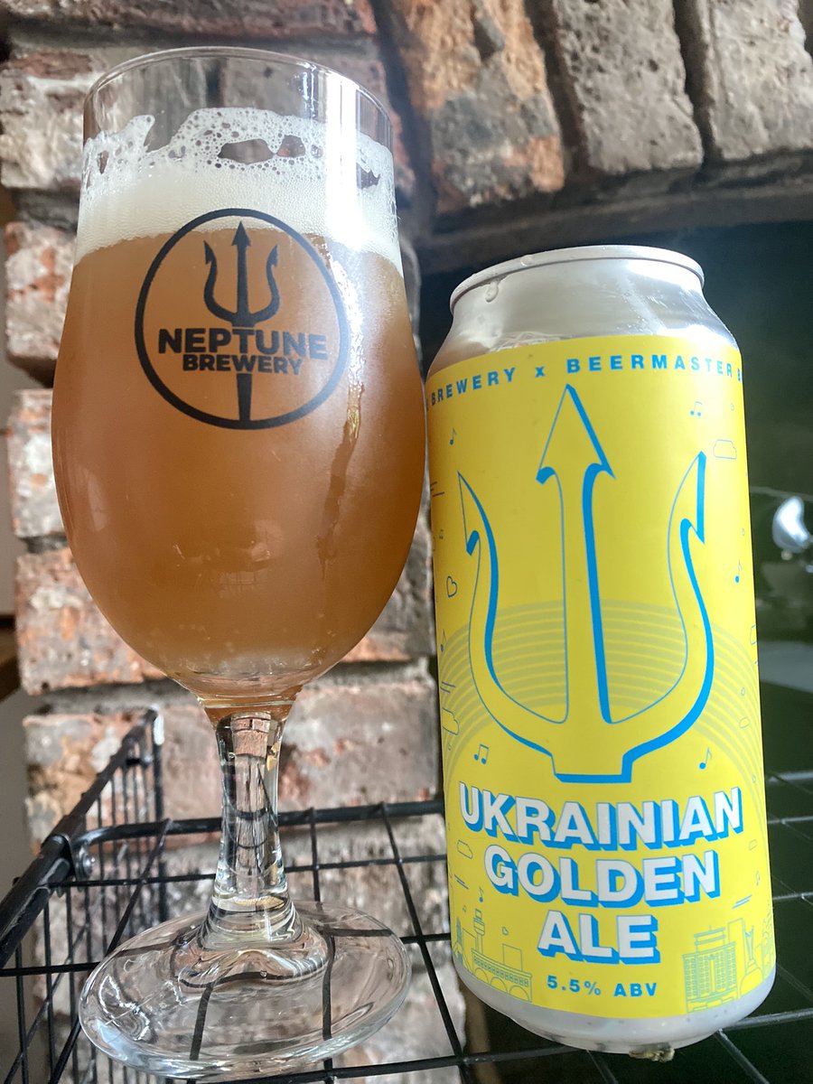 HopHideout's tweet photo. YES thanks to @neptunebrewery & #BeerMaster breweries 😂🙏 https://t.co/i1TwC2OZCc