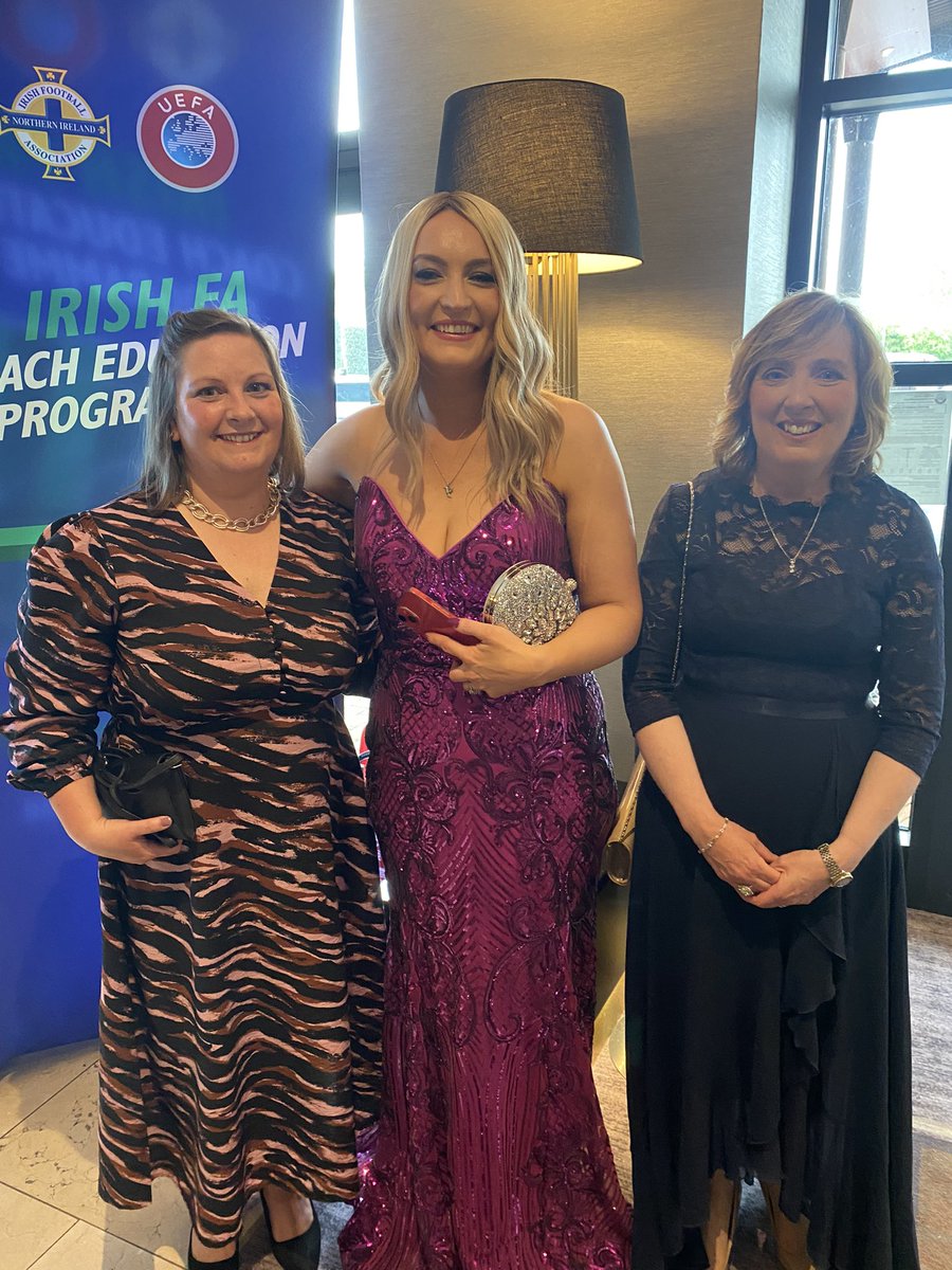 Hazel Mcfarlane tweet media