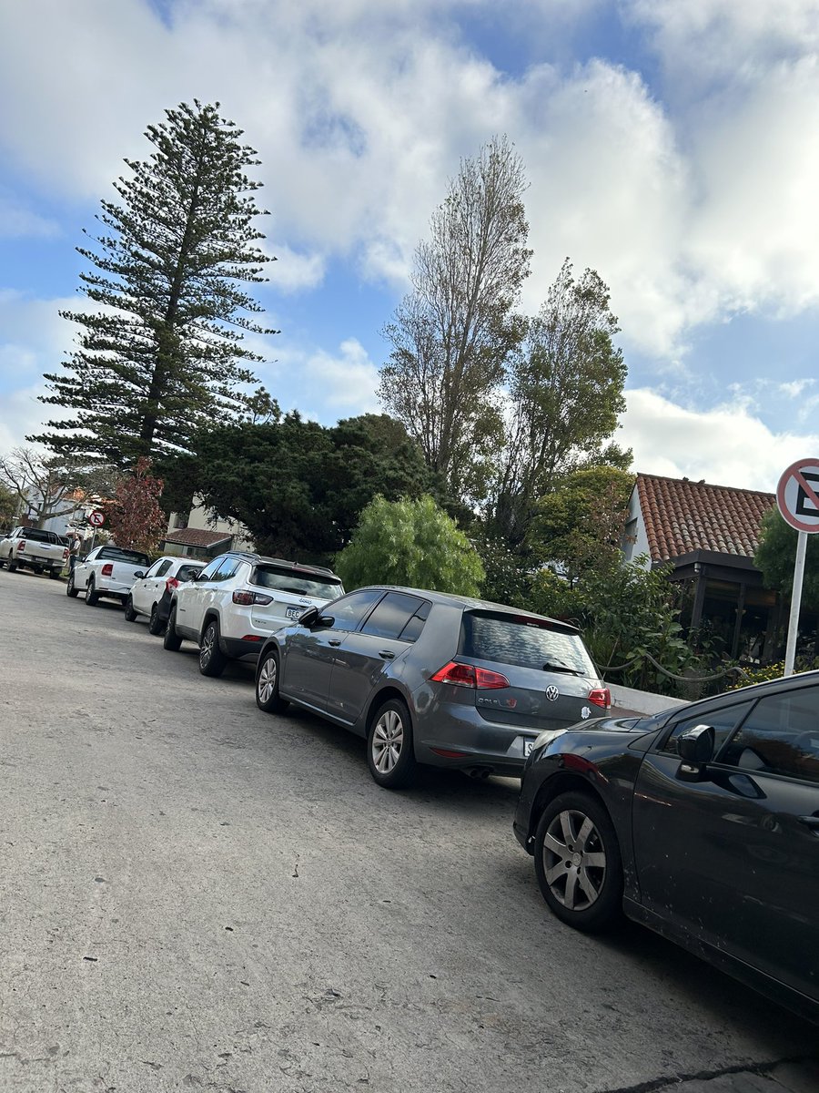 diebeuru's tweet photo. @imtransito atento Carrasco totalmente descontrolado vamos a ordenar ? https://t.co/46VJe7ICVZ