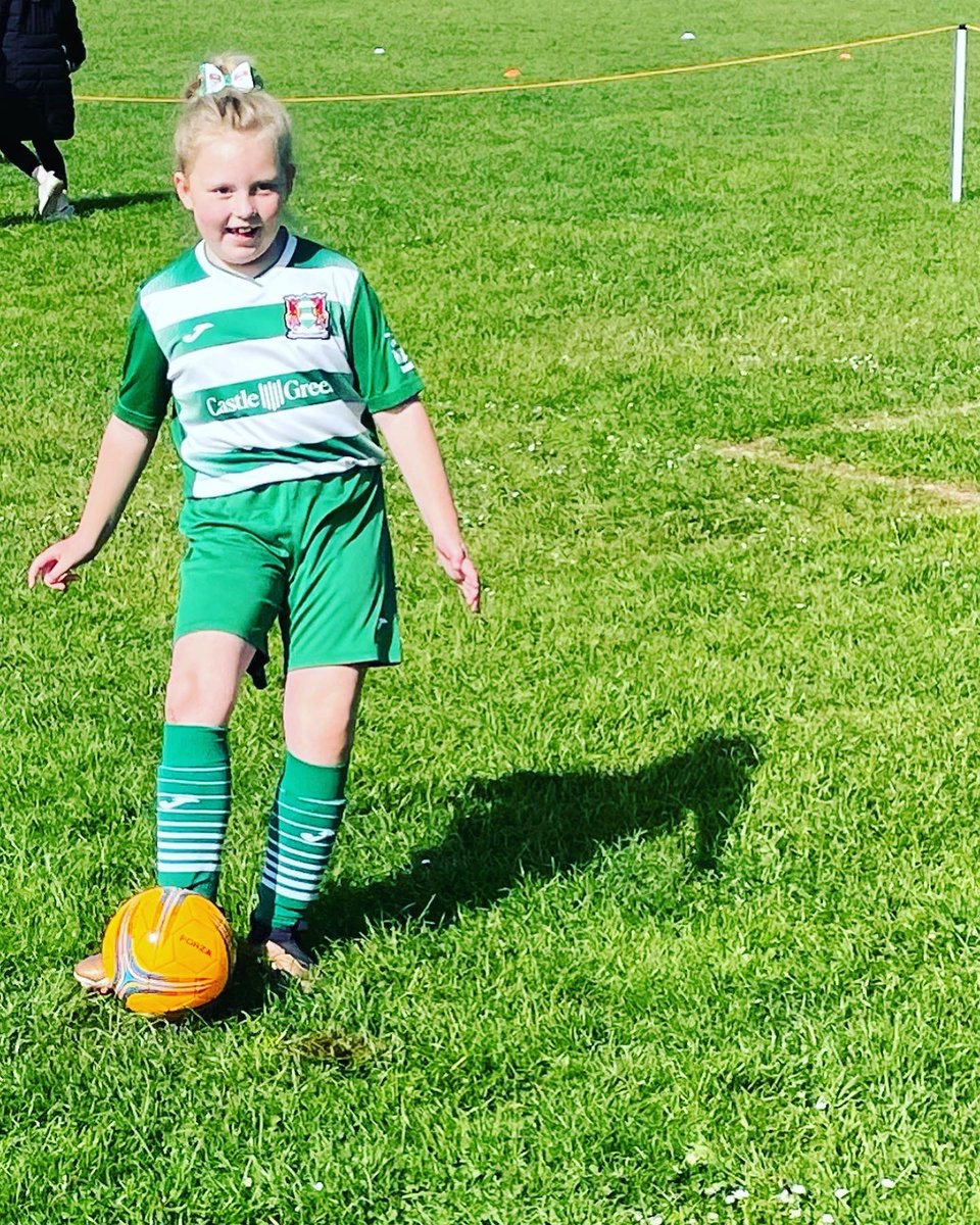 JenCPritch's tweet photo. That’s a wrap on Amali’s first season playing football as u7s.

53 goals, determined to improve, committed every week!

Absolutely smashed it and we couldn’t be any prouder.

Next stop u8s 🟢⚪️

#hergametoo #girlsfootball #brickfieldgirls https://t.co/DoabUviBIx