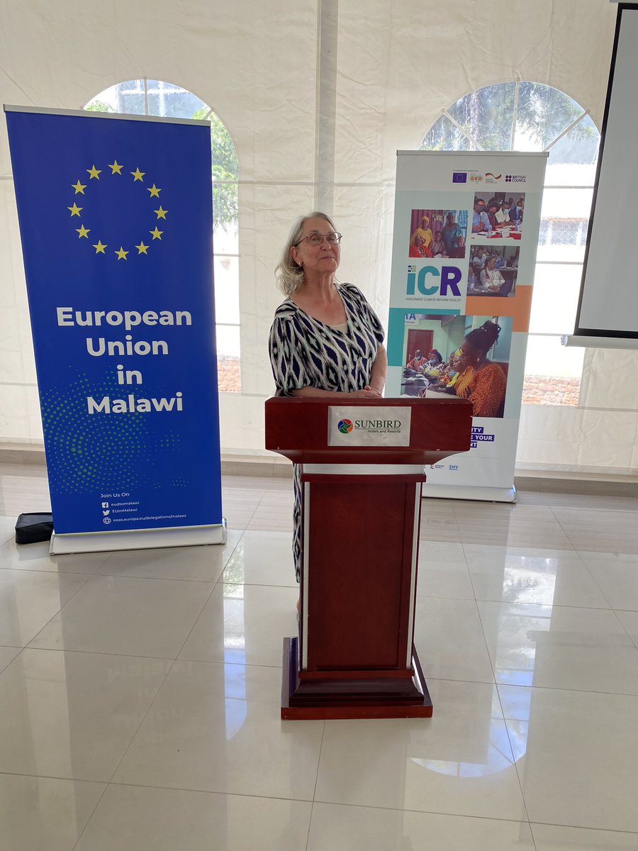 Dinah Bennett, ICE tweet media