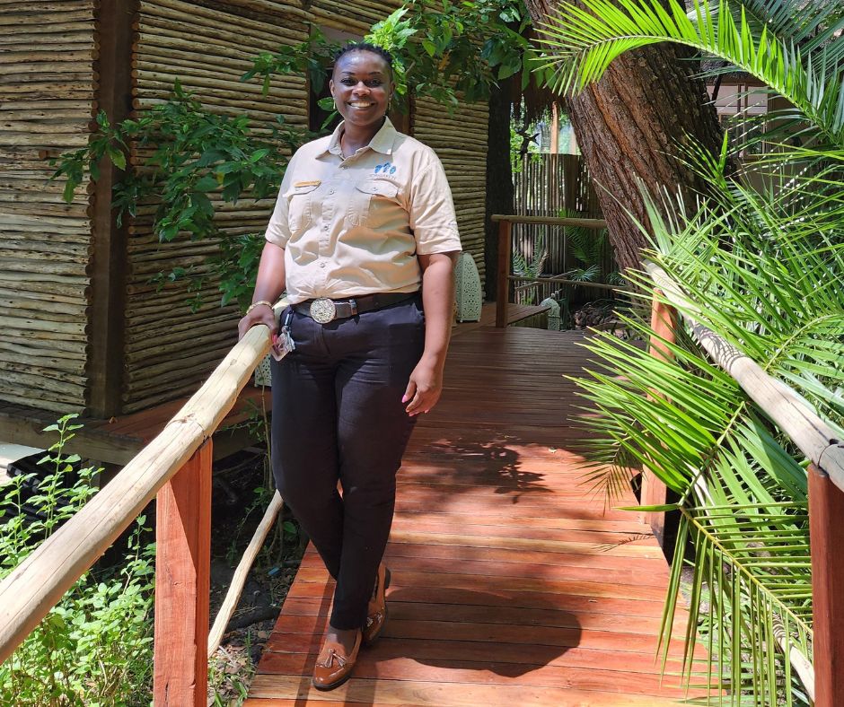 Have you met Lwembe? Lwembe is the Tongabezi Duty Manager & believes in kindness & empathy above all else💚She is an incredible role model to her teenage daughter, who is her favourite travel companion! greensafaris.com/tongabezi/