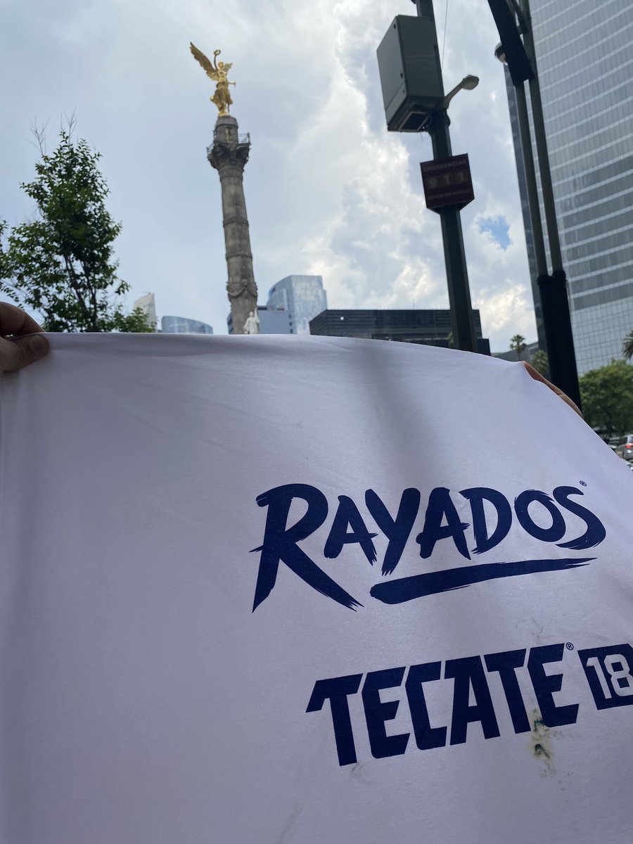 Mauriciodelaga1's tweet photo. Arriba los @Rayados hoy gana la raya cabrones!!! #tourcdmx https://t.co/lf0EJFNNpD
